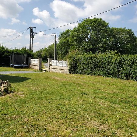 A 5 Min De La Pointe Du Hoc Apartment Cricqueville-en-Bessin Exterior foto